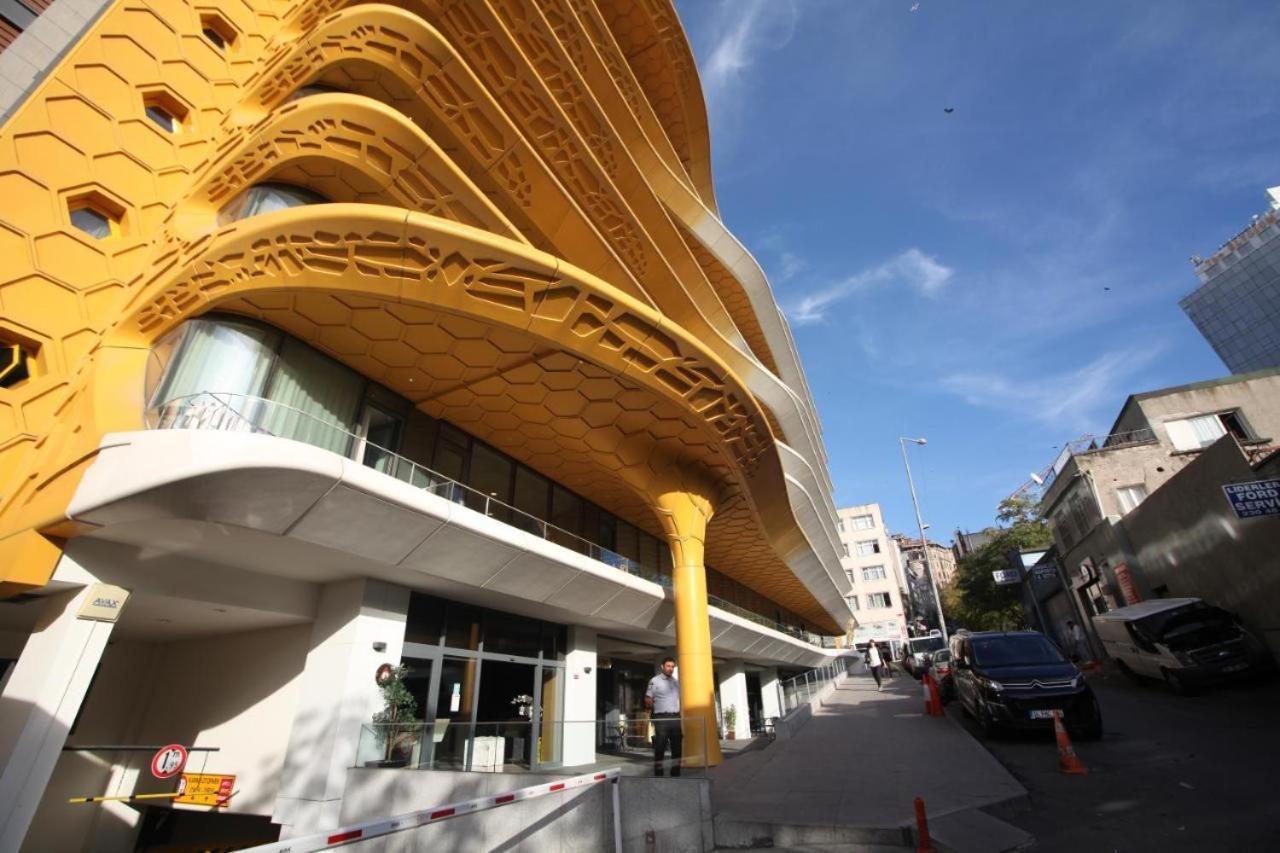 The Y Apart Otel 2*